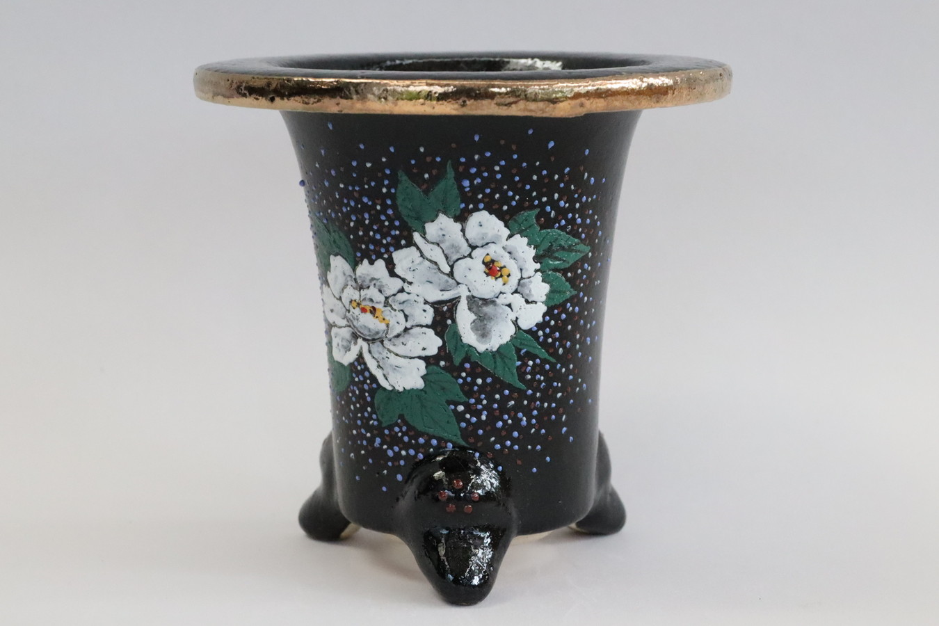 2383,百花の王 牡丹　萬年青楽鉢　鉢外径約10.9cm　亘サイン