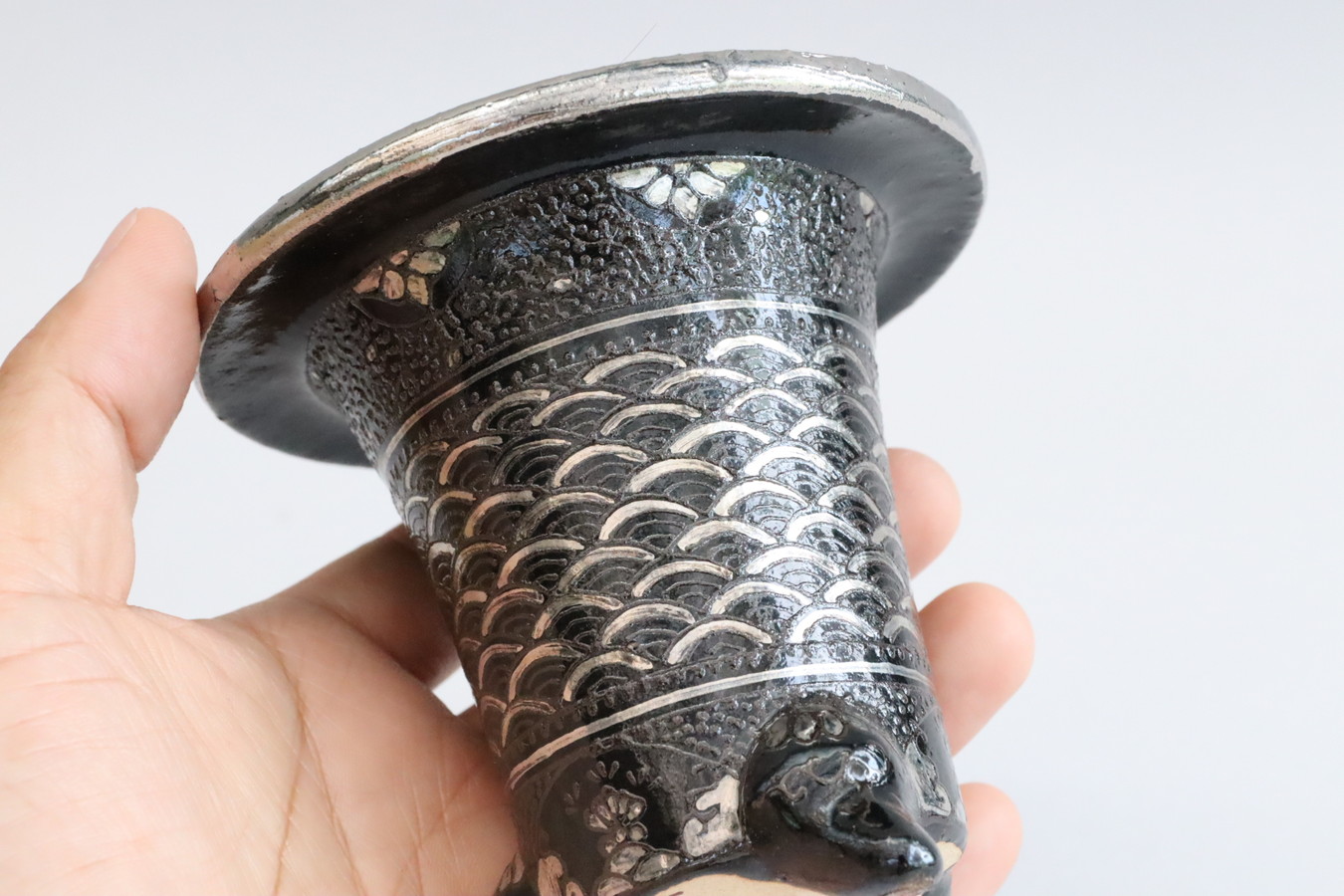 2595,賀茂黒 銀彩花青海　外径約10.3cm　華サイン 超希少！