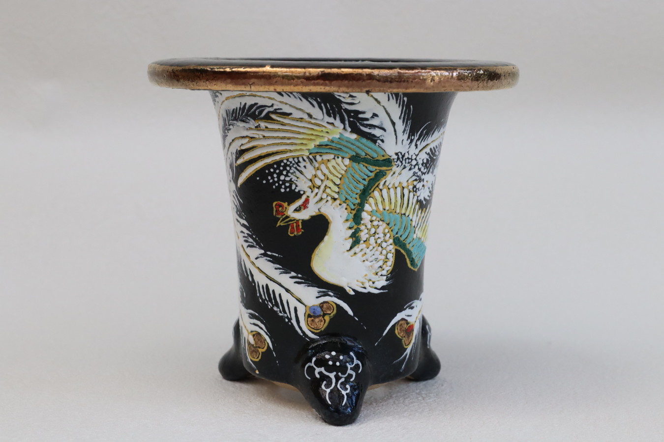 2167,鳳凰 萬年青楽鉢　外径約10.8cm　亘サイン　特【NHK使用鉢】中古　幸運を運ぶ瑞鳥【35000円→大特価！】