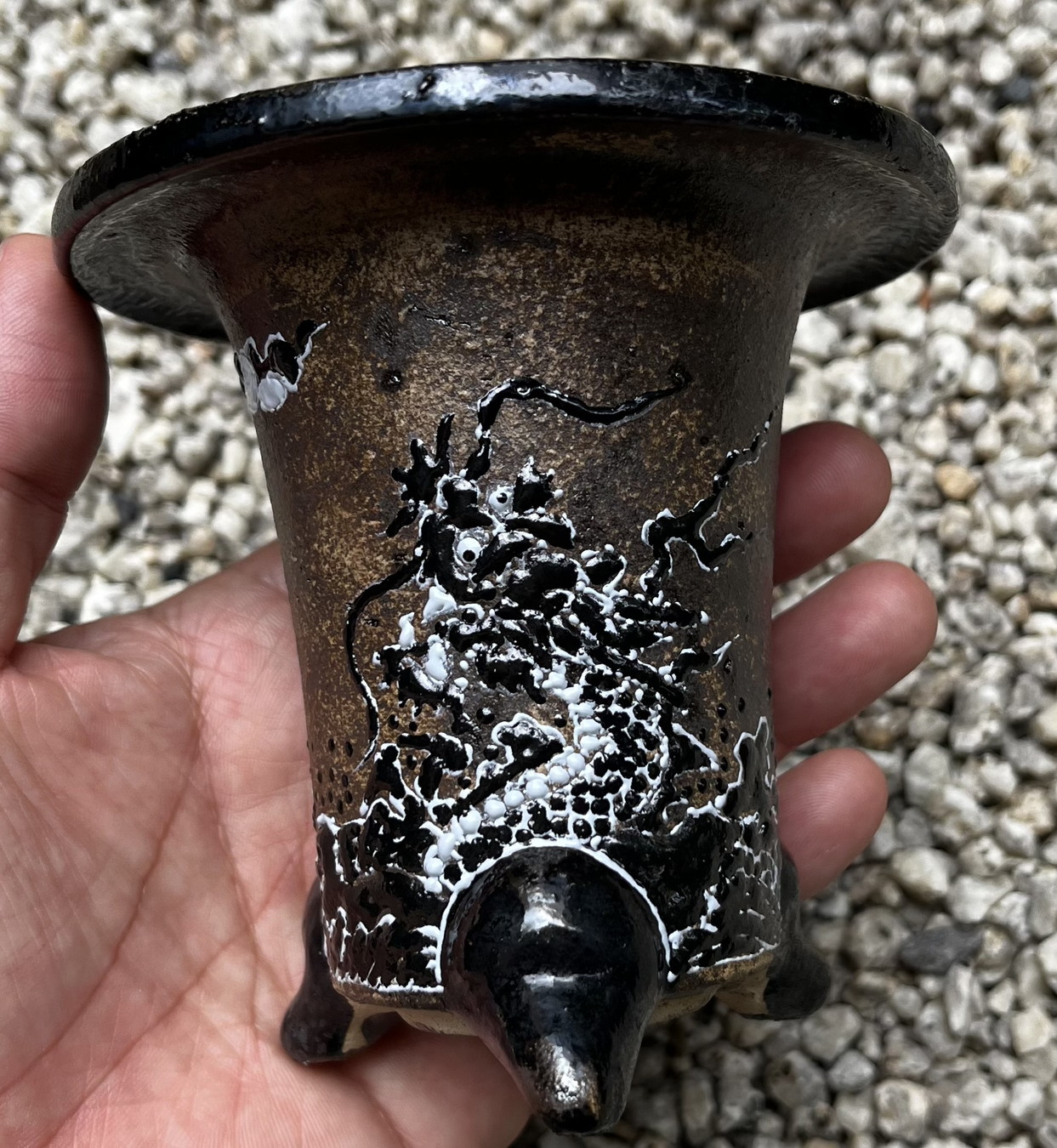 2103,黒龍 万年青楽鉢 外径約10.8cm 亘サイン 新鉢【製法特殊】
