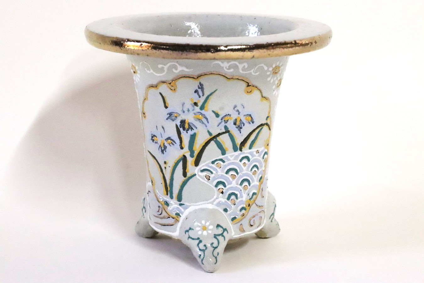 2663,白地 雪輪花青海　萬年青楽鉢　外径約10.2cm　梅花サイン