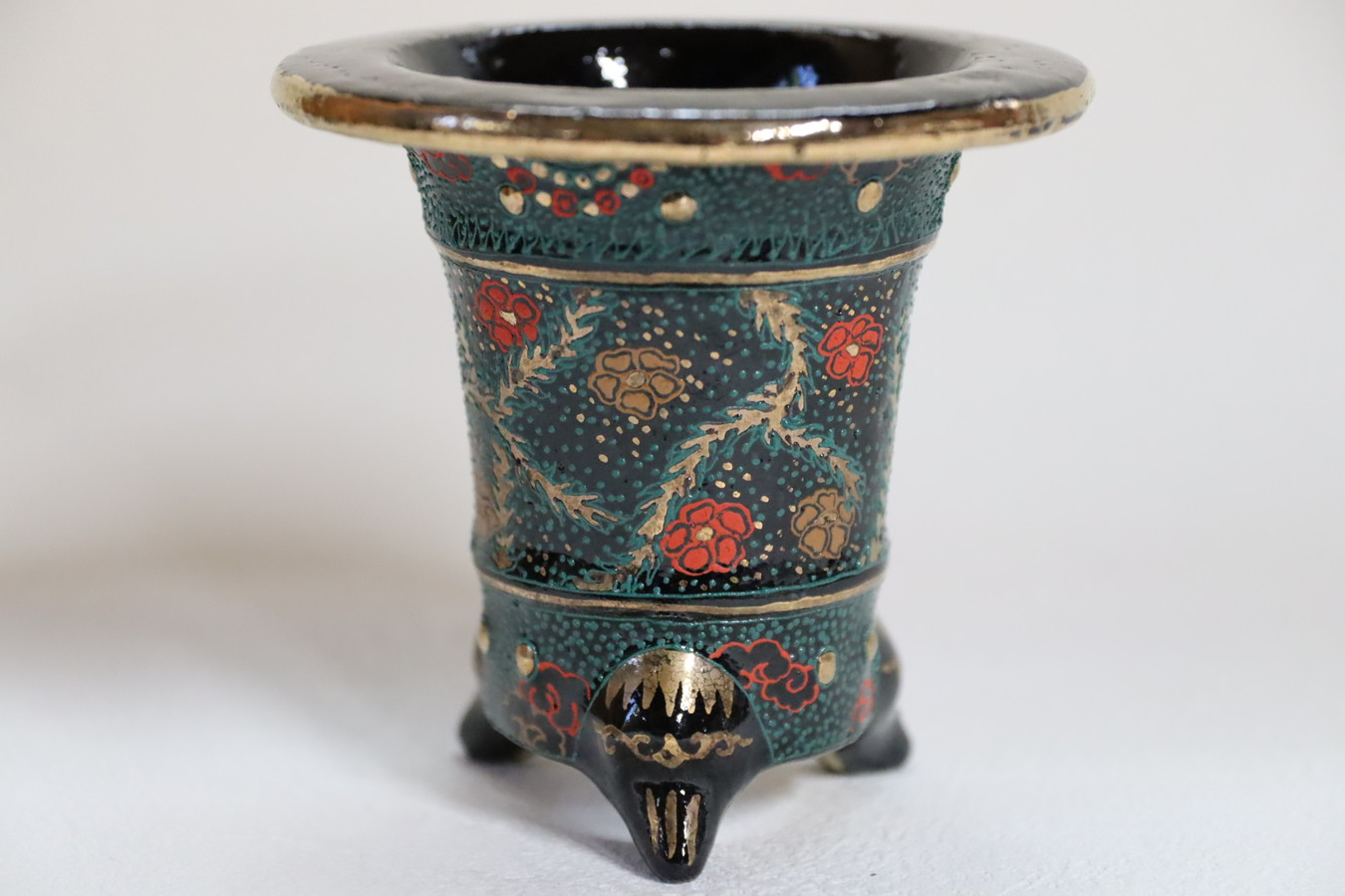 2109,金〆五龍華 万年青楽鉢   外径約10.1cm華サイン　加茂黒　太鼓胴　傑作コレクション